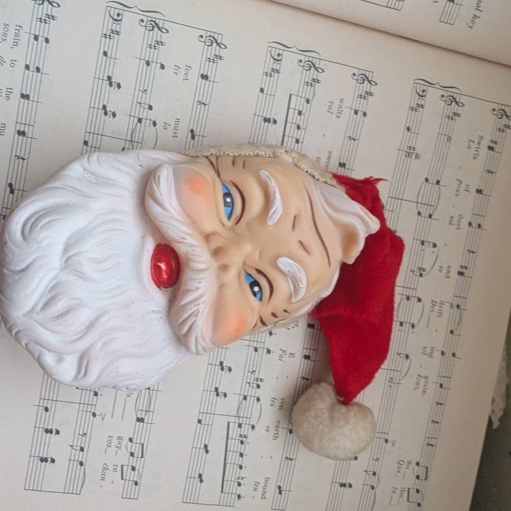 Vintage Santa Claus Holiday Ornament - Picture 3 of 7